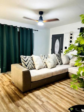 3bdrm home near Orlando Fairground, Downtown & Universal